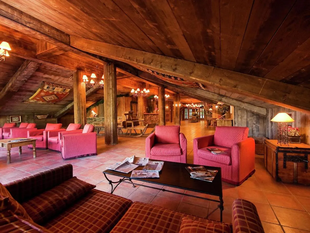 Apartment With Fireplace And Wi-Fi In Arc 2000 Les Arcs  프랑스